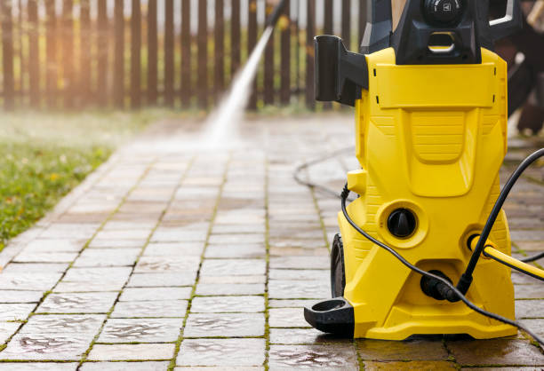 Best Driveway Pressure Washing  in Hughson, CA